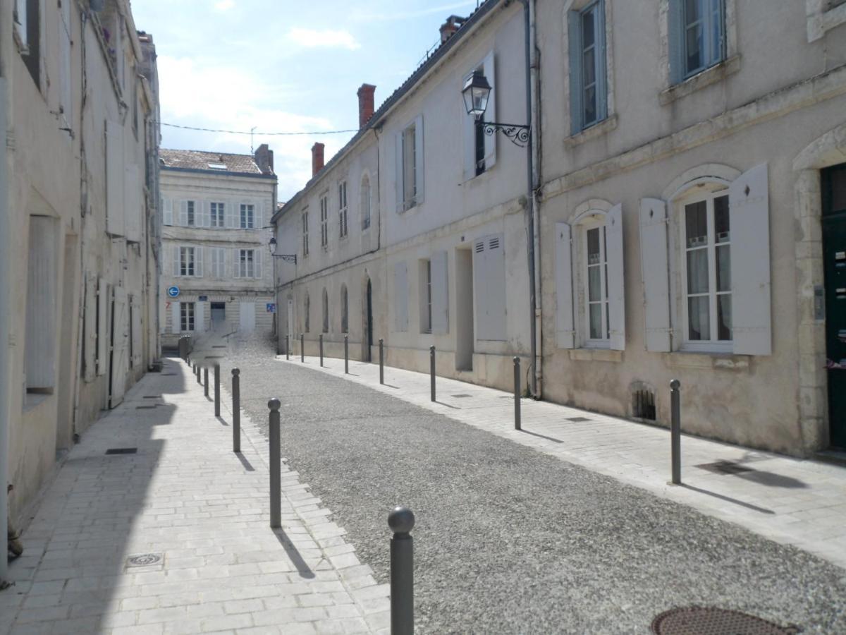 Cosy Flat Market Lejlighed La Rochelle  Eksteriør billede