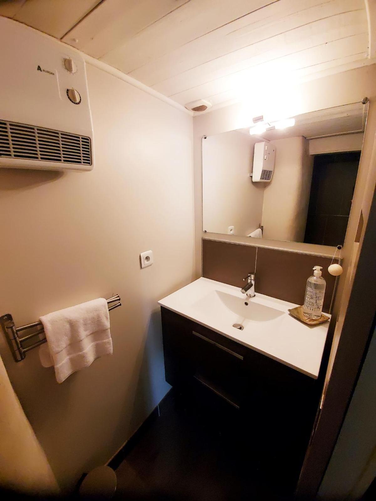 Cosy Flat Market Lejlighed La Rochelle  Eksteriør billede